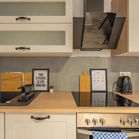 Home4stays - Apartmenthaus In